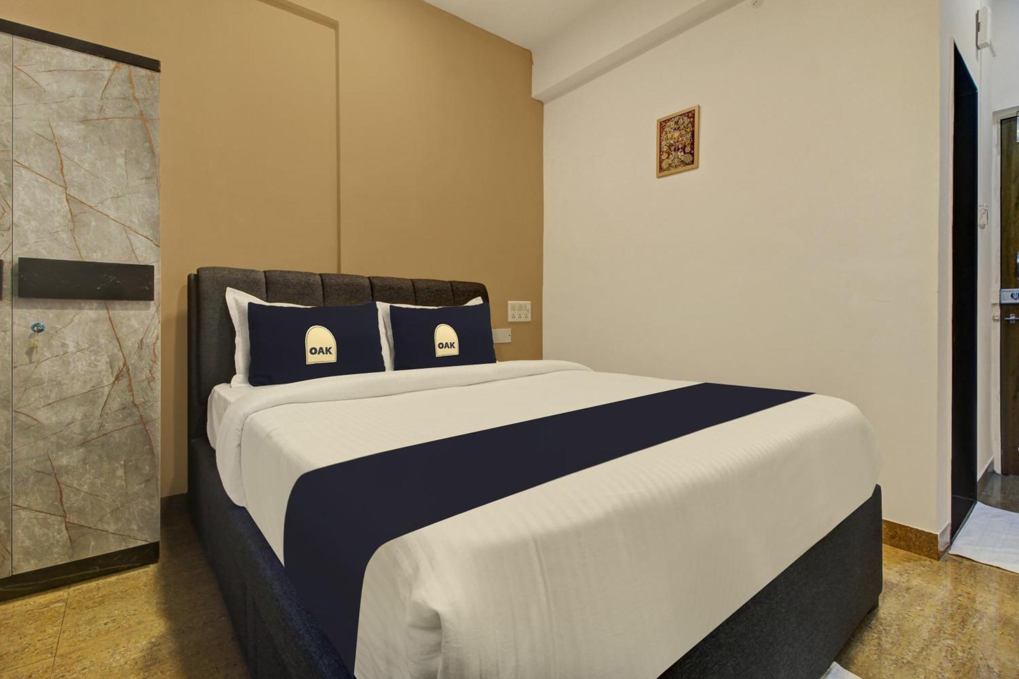 Super Collection O Grey House Hotel Pune Exterior photo