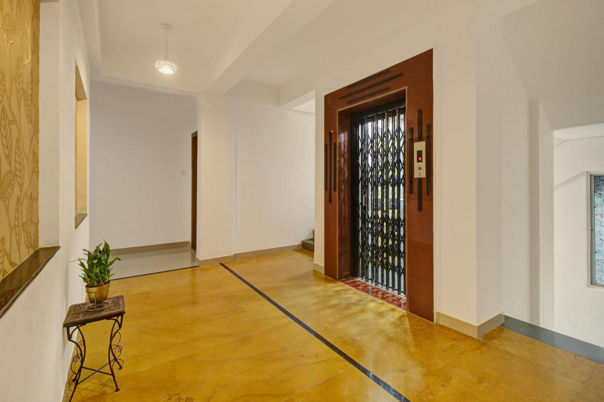 Super Collection O Grey House Hotel Pune Exterior photo